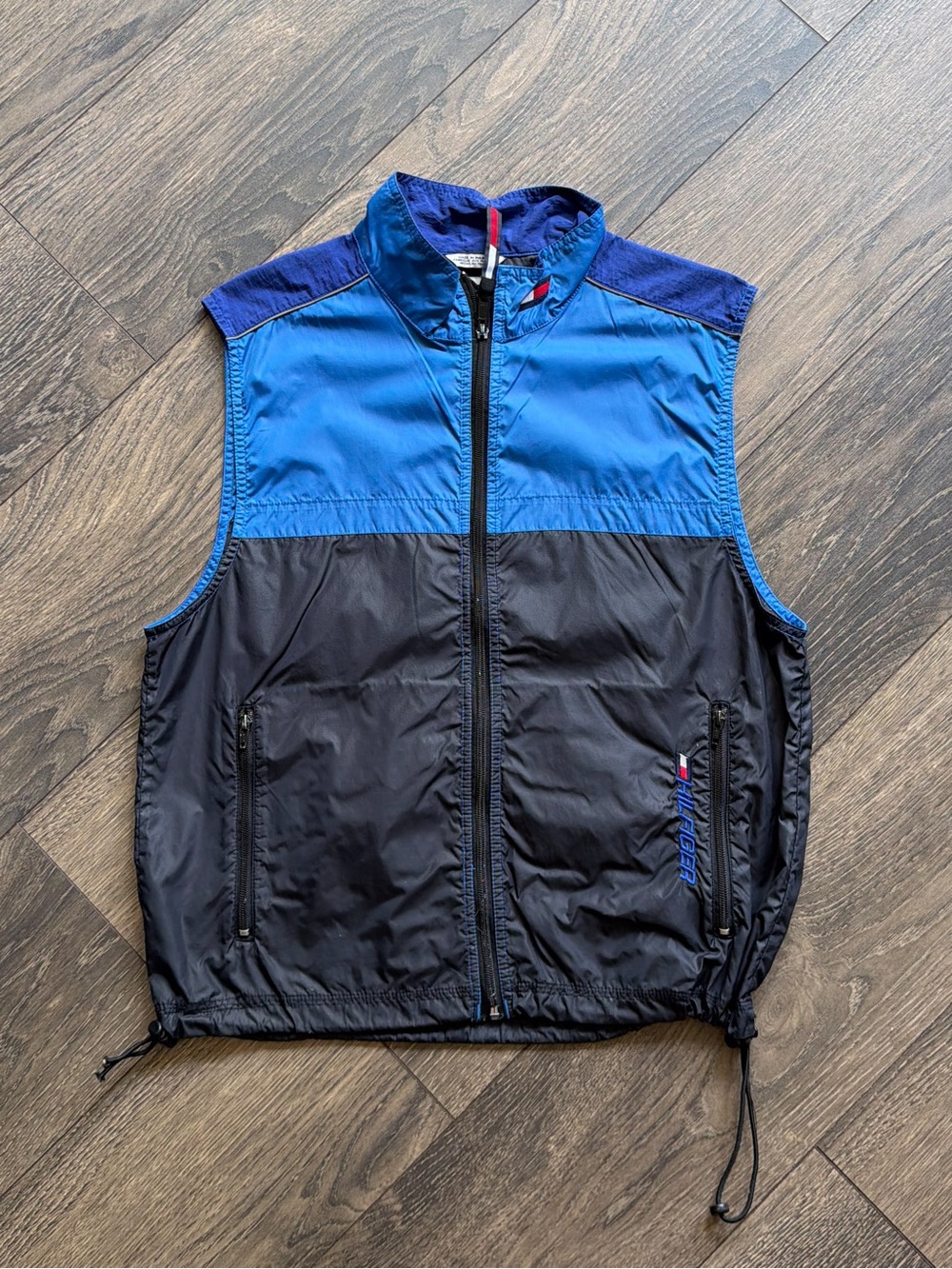 Tommy Hilfiger Men's Medium Nylon Windbreaker Vest Blue Black Full Zip Vintage